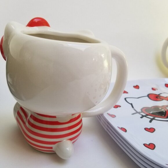 Hello Kitty Heart Valentines Romantic Acrylic Plate and Ceramic Cup set - Picture 4 of 7